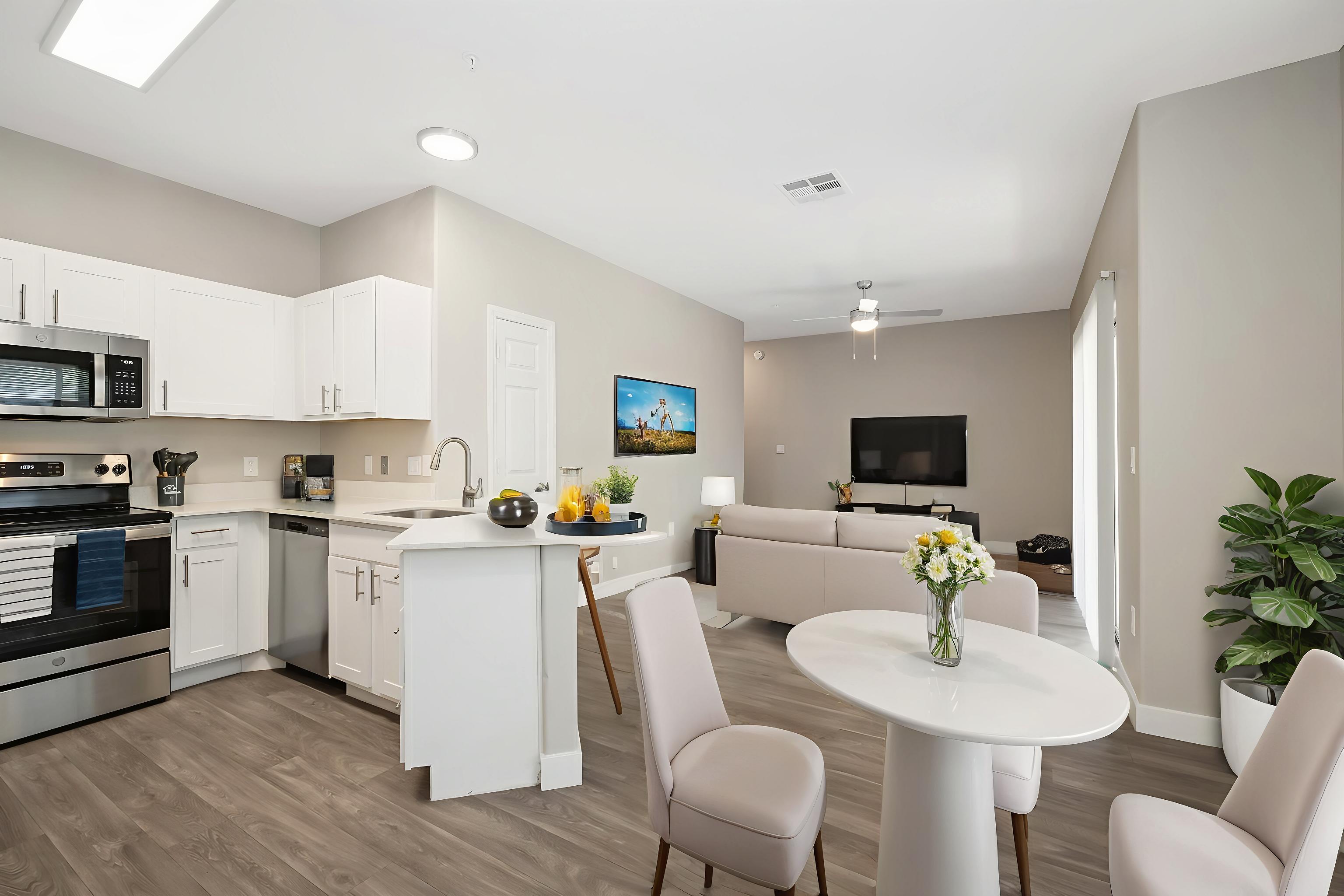2150 Apartments photo 4